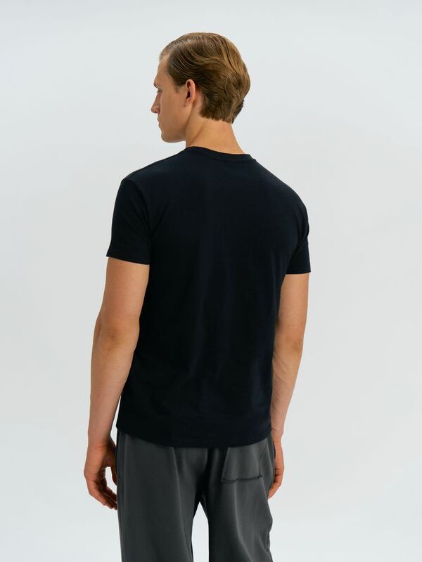 Футболка унисекс Regent 150, черная арт.1376.30