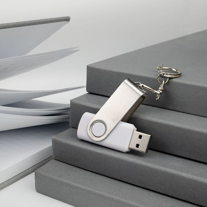 Флешка Twist, белая, 16 Гб арт.4437.66