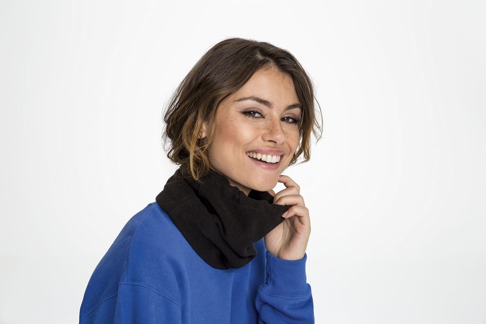 Шапка-шарф с утяжкой Blizzard, черная арт.6621.30