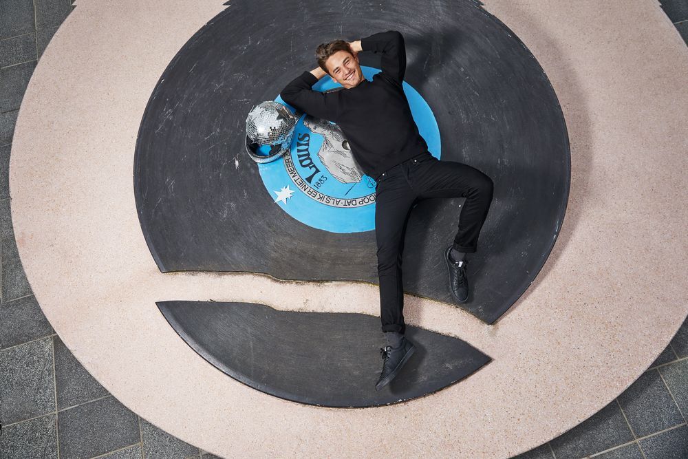 Толстовка ID.002 красная арт.WUI20004