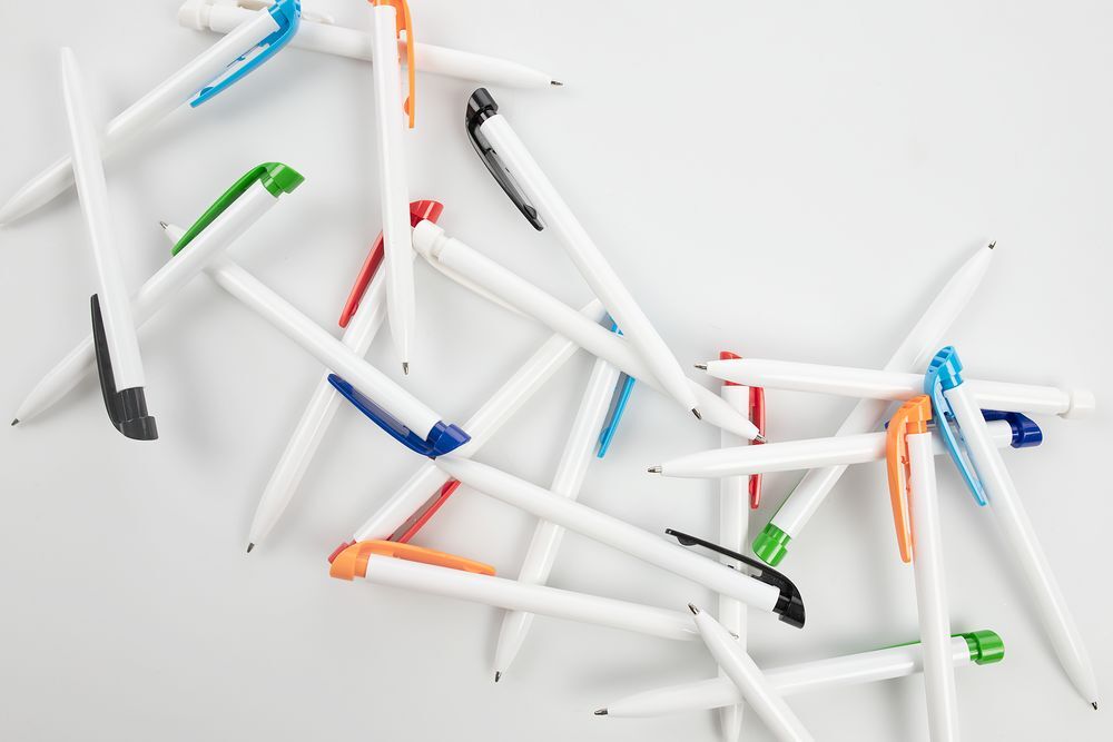 Ручка шариковая Favorite, белая с оранжевым арт.25900.62