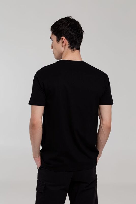 Футболка &laquo;Меламед. Massive Attack&raquo;, черная арт.70901.30