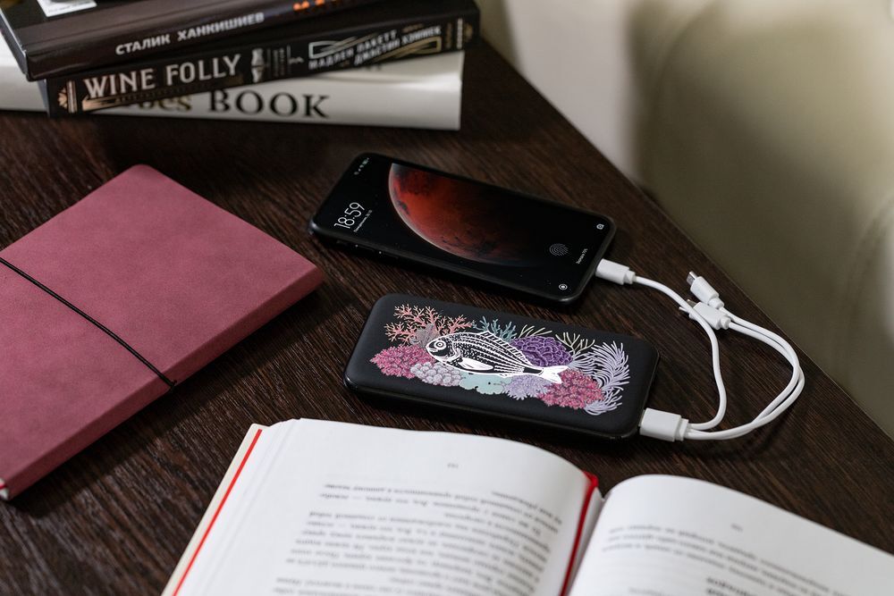 Аккумулятор с подсветкой markBright Town, 5000 мАч, черный арт.15555.30