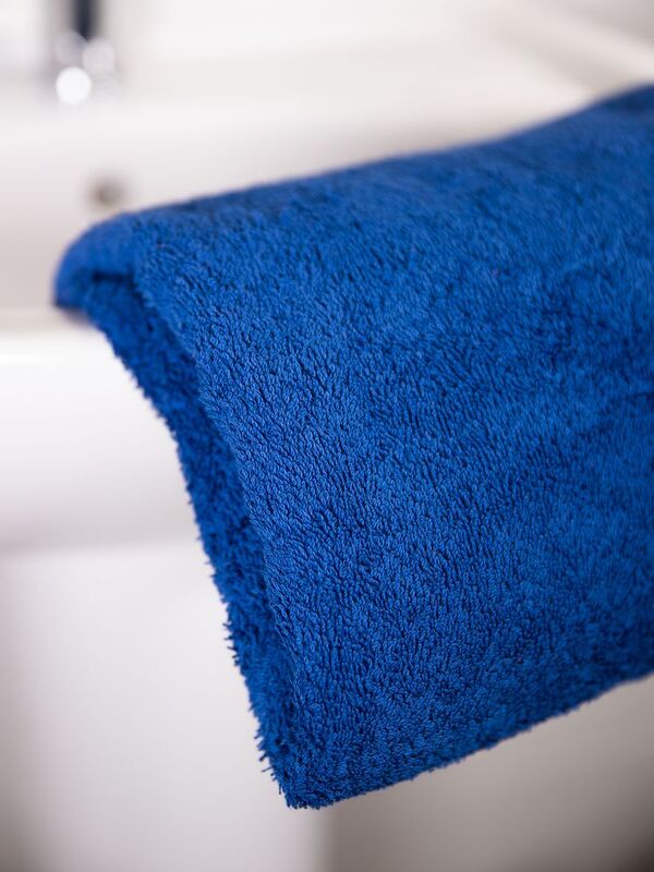 Полотенце Odelle, большое, ярко-синее арт.20096.40