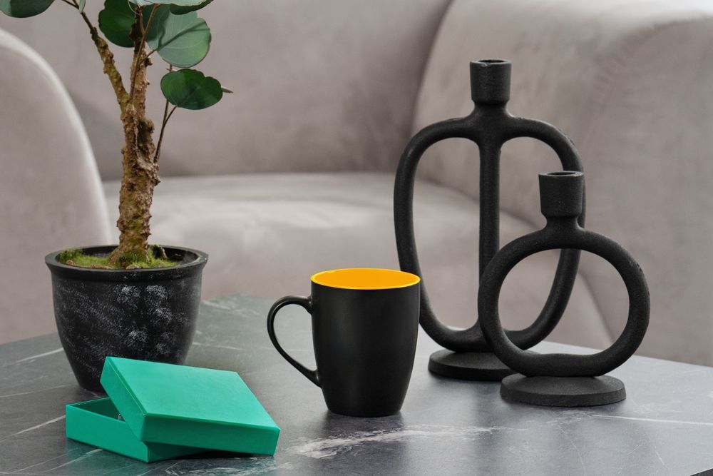 Кружка Bright Tulip, матовая, черная с желтым арт.10735.80