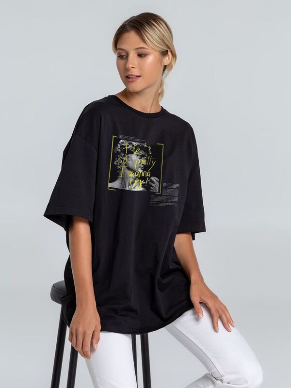 Футболка оверсайз &laquo;He is So Pretty. Давид&raquo;, черная арт.71432.30