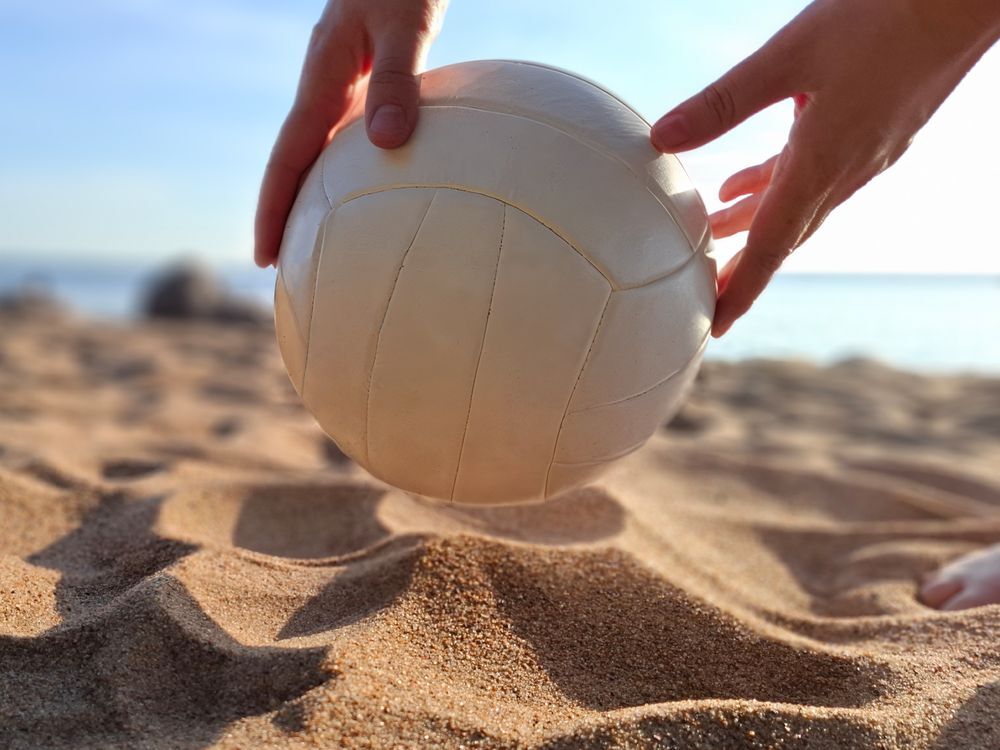 Волейбольный мяч Friday, белый арт.13700.60