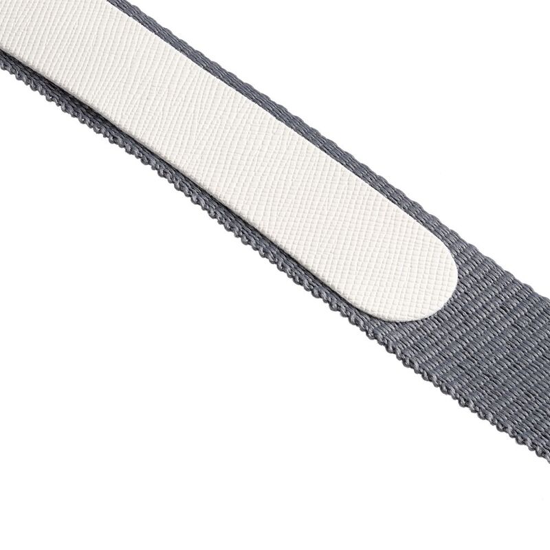 Чехол для карточки с лентой и ретрактором Devon, серый с белым арт.13772.16