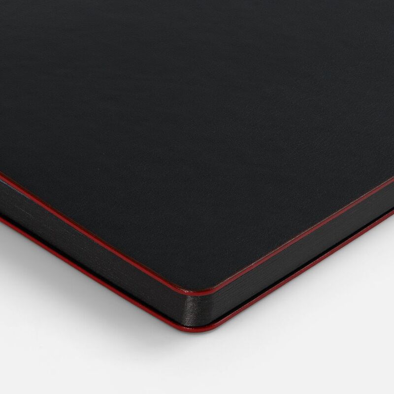 Ежедневник Trait, недатированный, черный с красным арт.14097.35