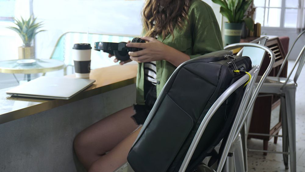 Рюкзак FlipPack, черный с зеленым арт.14387.39