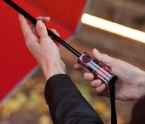 Зонт наоборот складной Futurum со светоотражающим кантом, красный арт.15844.50