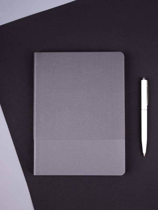 Ежедневник Vale, недатированный, серый арт.16202.10