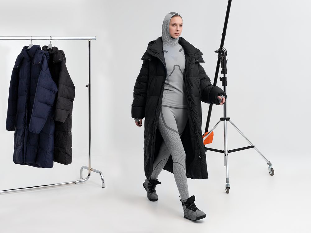 Пуховик унисекс Kapsula, черный арт.15790.30