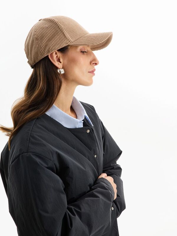 Бейсболка Soft Core, бежевая арт.16934.11