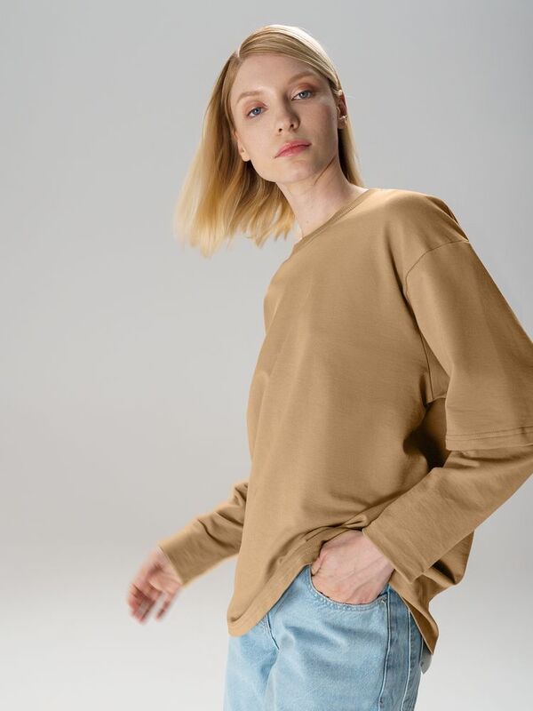 Футболка оверсайз с двойным рукавом Kosmos, бежевая арт.19180.12