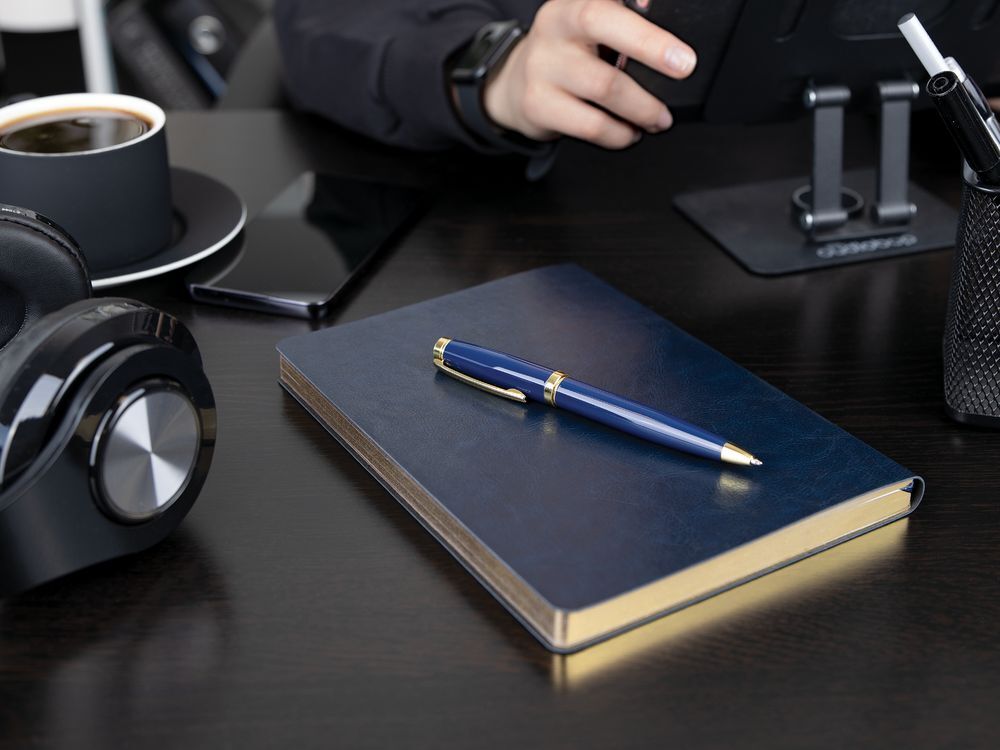 Ручка шариковая Letra Gold, глянцевая, темно-синяя арт.16710.40