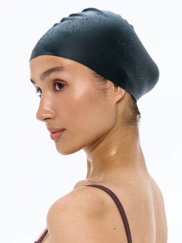 Шапочка для плавания Aquasana, черная арт.16642.30