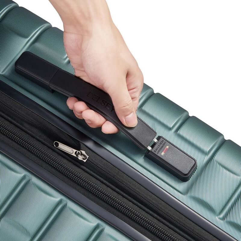 Чемодан Shadow 5.0 M, зеленый арт.16590.90