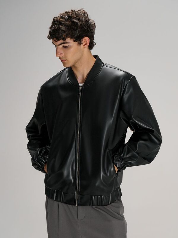 Бомбер из искусственной кожи Univer, черный арт.17402.30