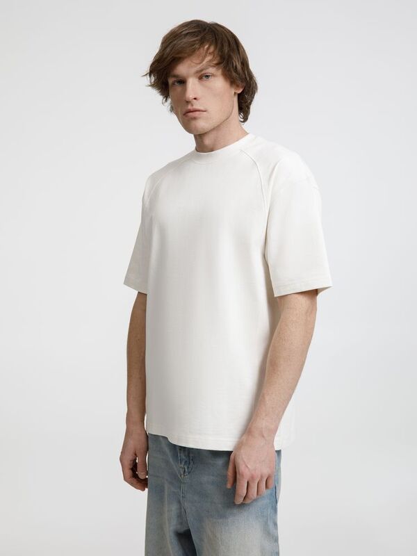 Футболка оверсайз унисекс Sideline, молочно-белая арт.18406.60