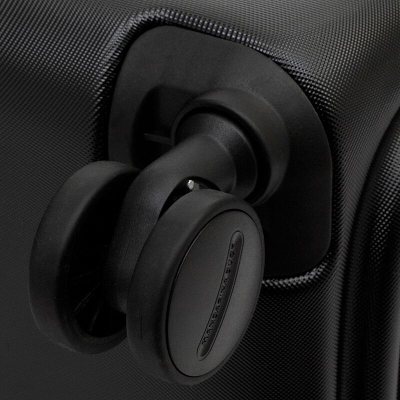 Чемодан Logoduck M, черный арт.17422.30