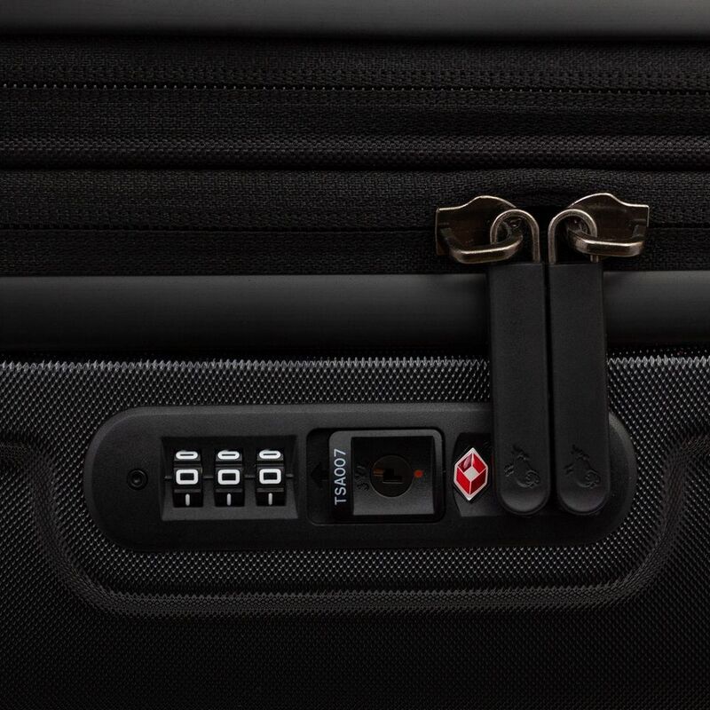 Чемодан Logoduck M, черный арт.17422.30