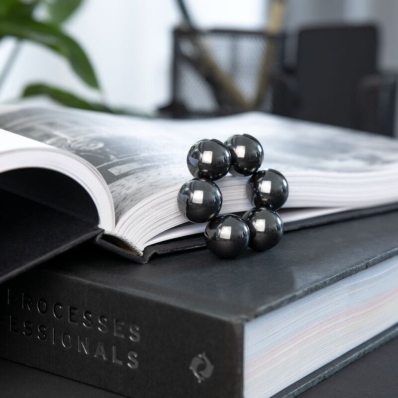 Магнитный антистресс Trifles, черный арт.22078.30