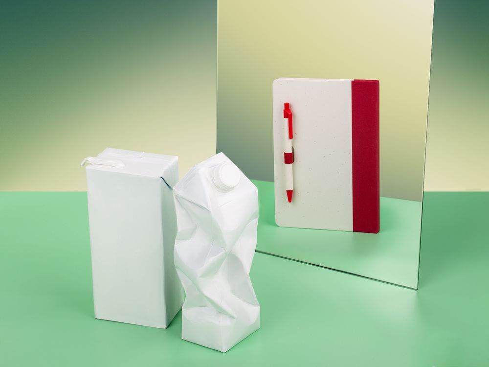 Блокнот MilkMake, красный арт.20381.50