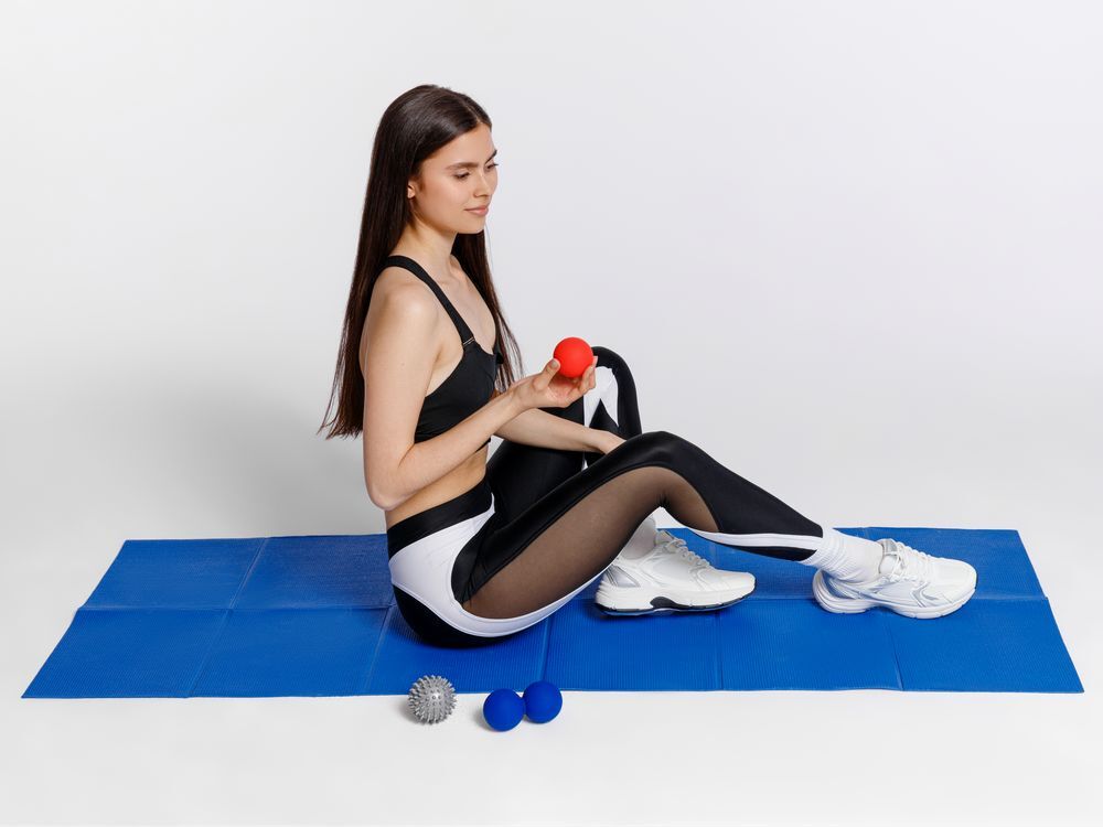 Массажный мяч для МФР Relaxify, красный арт.22085.50