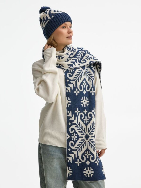 Шапка Wintertude, синяя с белым арт.21284.46