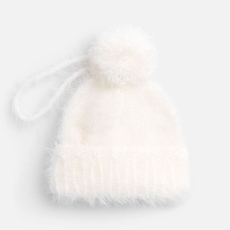 Подвеска на елку &laquo;Вьюжка&raquo;, шапочка, белая арт.19260.60