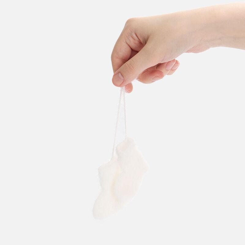 Подвеска на елку &laquo;Вьюжка&raquo;, носочки, белая арт.19262.60