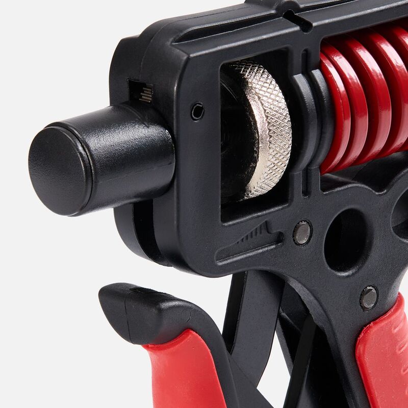 Эспандер кистевой пружинный Motive Power, черный с красным арт.19224.35