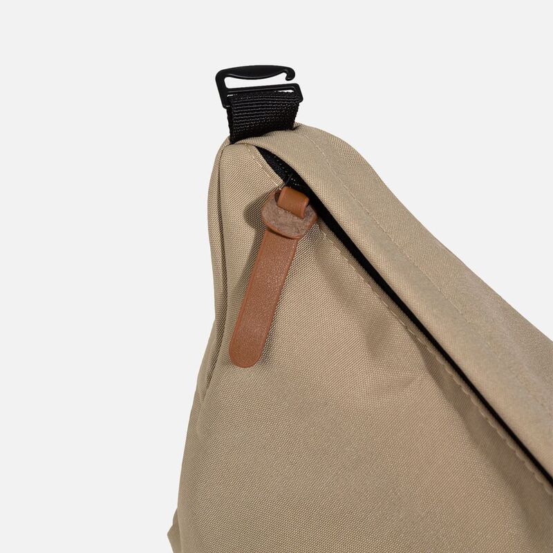 Косметичка дорожная XS01, бежевая арт.20143.00