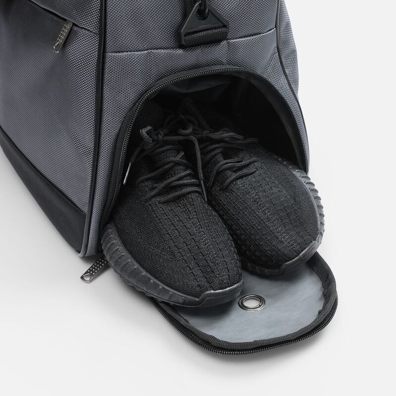 Спортивная сумка Atlantes, светло-серая с черным арт.18645.13