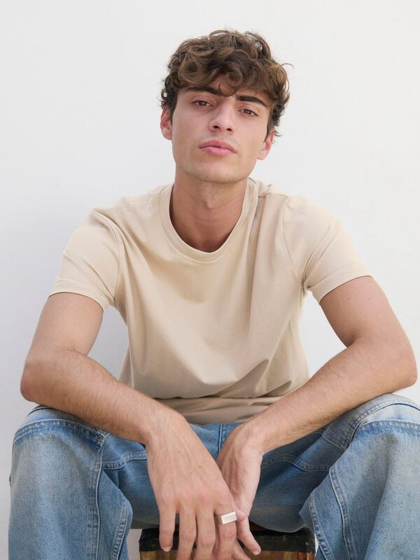 Футболка унисекс Legend, молочно-белая с темно-синим арт.03981537