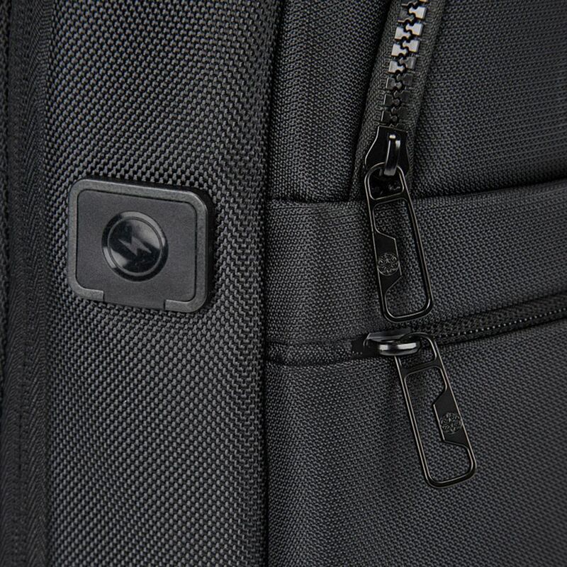 Рюкзак Discovery 15, черный арт.21942.30